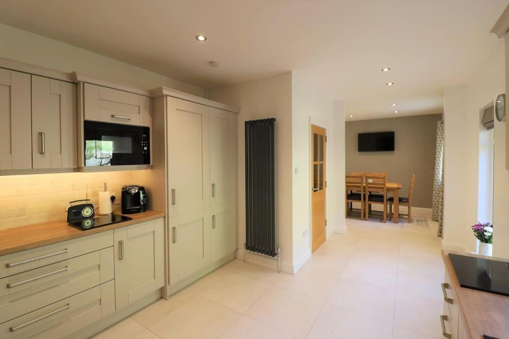 The Mustard Seed Villa Kilkeel Exteriör bild